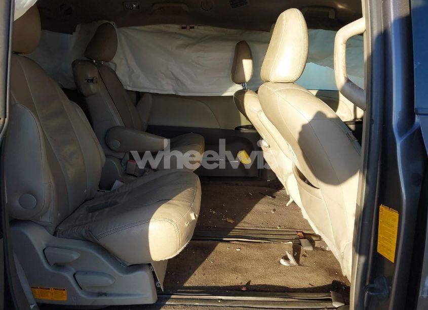 Photo 8 of 2013 Toyota Sienna LE V6 8 PASSENGER (VIN 5TDKK3DC0DS305364)