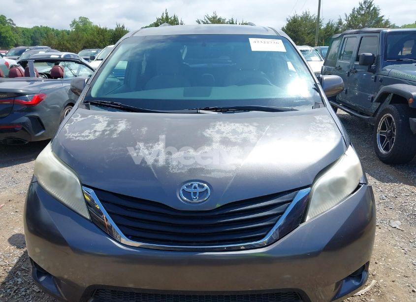 Photo 12 of 2013 Toyota Sienna LE V6 7 PASSENGER AUTO ACCESS SEAT/LE V6 8 PASSENGER (VIN 5TDKK3DC0DS386298)