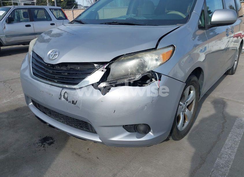 Photo 6 of 2014 Toyota Sienna LE V6 8 PASSENGER (VIN 5TDKK3DC0ES448929)