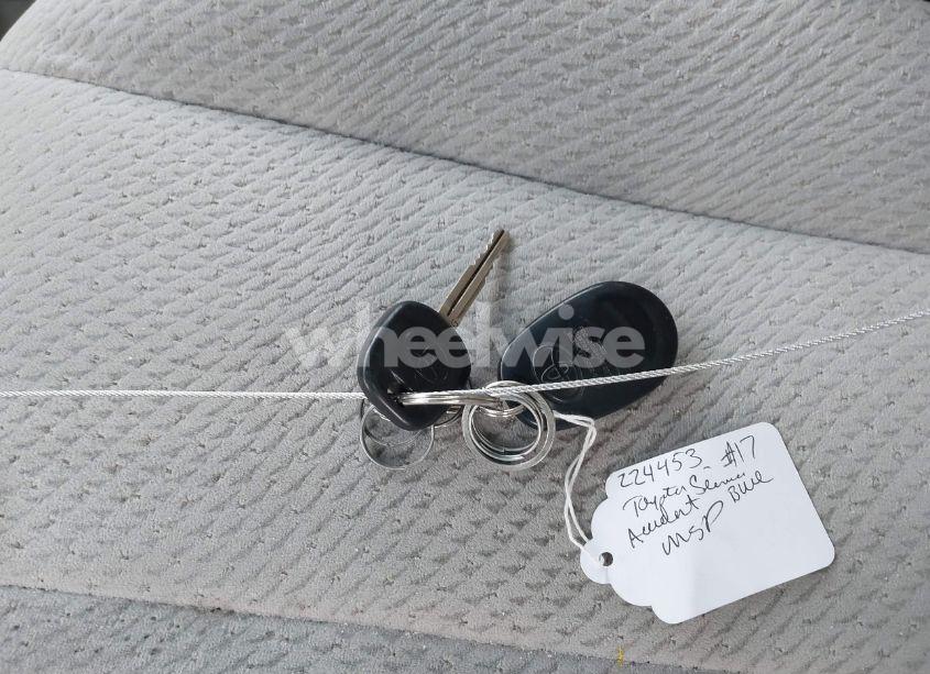 Photo 11 of 2014 Toyota Sienna LE V6 8 PASSENGER (VIN 5TDKK3DC0ES449384)
