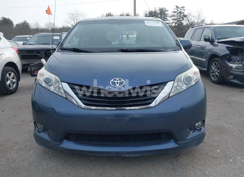 Photo 12 of 2014 Toyota Sienna LE V6 8 PASSENGER (VIN 5TDKK3DC0ES449384)