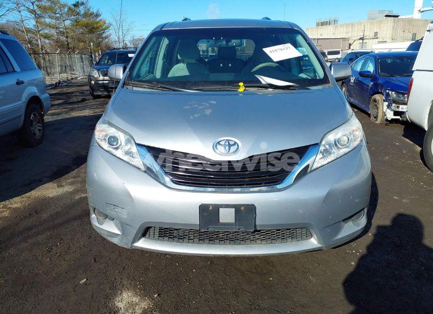 Photo 12 of 2014 Toyota Sienna LE V6 7 PASSENGER MOBILITY (VIN 5TDKK3DC0ES467514)