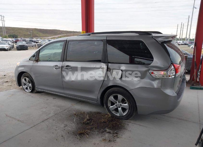 Photo 14 of 2014 Toyota Sienna LE V6 8 PASSENGER (VIN 5TDKK3DC0ES496088)