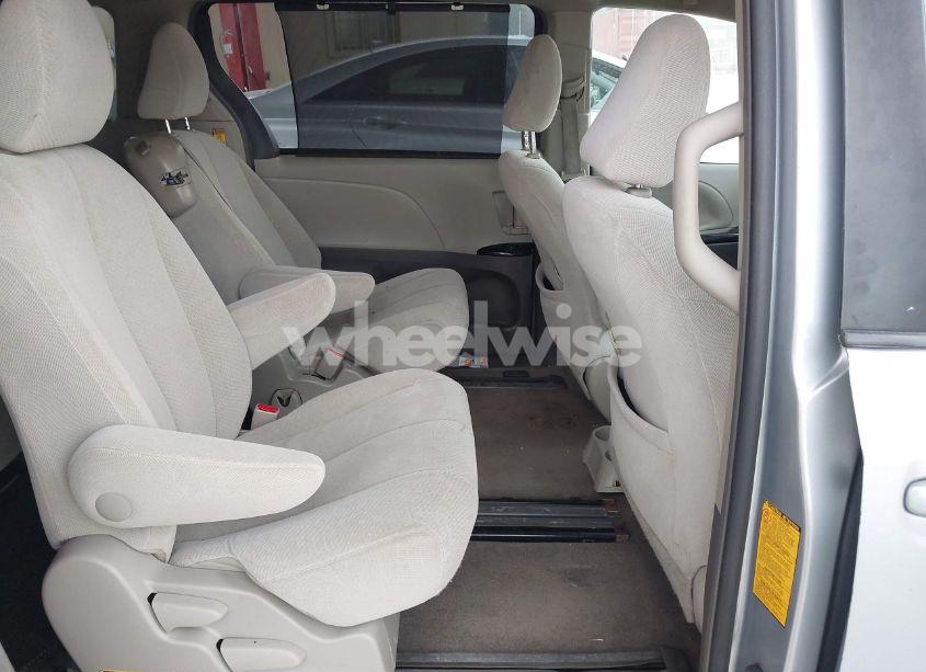Photo 8 of 2014 Toyota Sienna LE V6 8 PASSENGER (VIN 5TDKK3DC0ES496088)