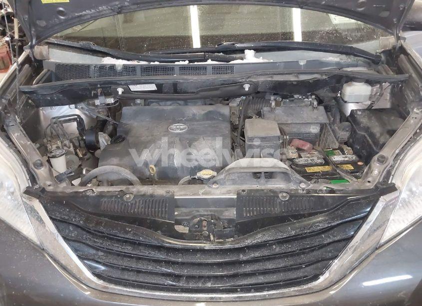 Photo 10 of 2014 Toyota Sienna LE V6 8 PASSENGER (VIN 5TDKK3DC0ES508837)
