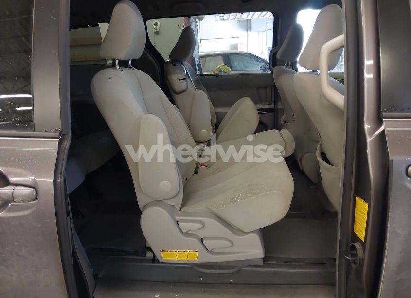 Photo 8 of 2014 Toyota Sienna LE V6 8 PASSENGER (VIN 5TDKK3DC0ES508837)