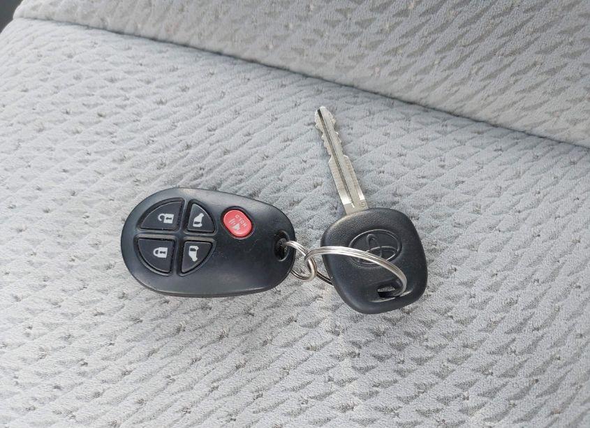 Photo 11 of 2014 Toyota Sienna LE V6 8 PASSENGER (VIN 5TDKK3DC0ES513925)