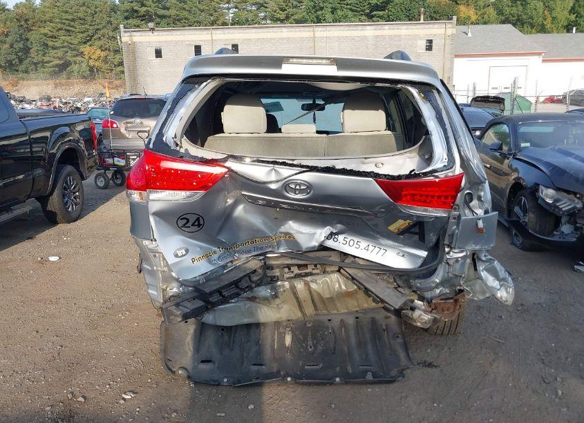 Photo 17 of 2014 Toyota Sienna LE V6 8 PASSENGER (VIN 5TDKK3DC0ES513925)