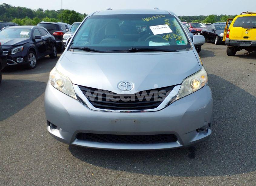 Photo 12 of 2014 Toyota Sienna LE V6 7 PASSENGER AUTO ACCESS SEAT/LE V6 7 PASSENGER MOBILITY/LE V6 8 PASSENGER (VIN 5TDKK3DC0ES522057)