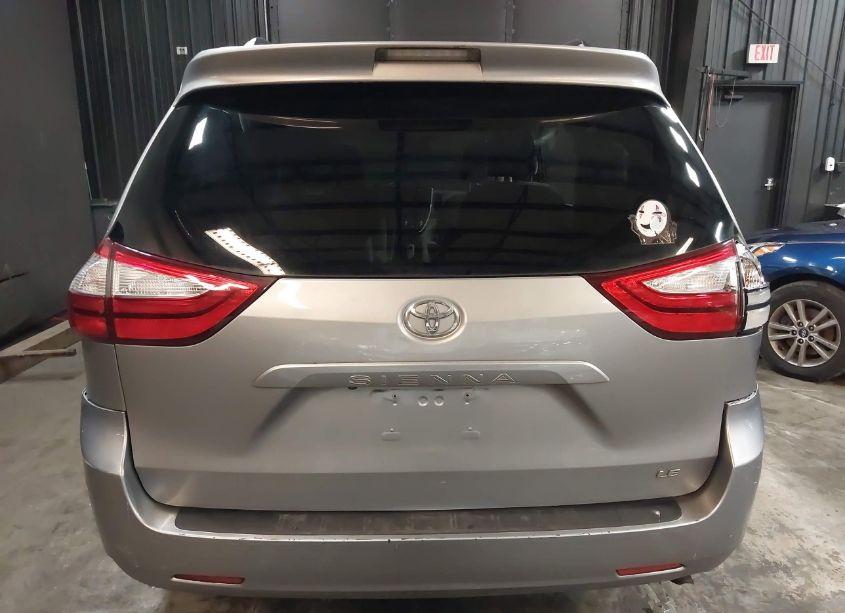 Photo 16 of 2015 Toyota Sienna LE 8 PASSENGER (VIN 5TDKK3DC0FS537112)