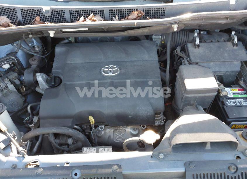 Photo 10 of 2015 Toyota Sienna LE 8 PASSENGER (VIN 5TDKK3DC0FS554184)