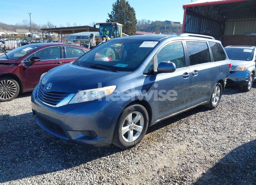 Photo 2 of 2015 Toyota Sienna LE 8 PASSENGER (VIN 5TDKK3DC0FS554184)