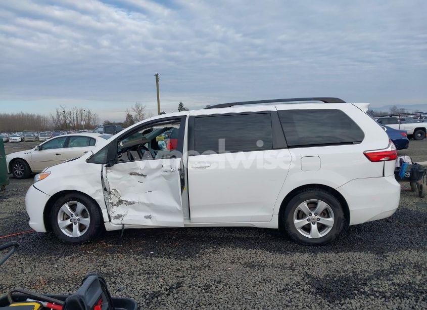Photo 14 of 2015 Toyota Sienna LE 8 PASSENGER (VIN 5TDKK3DC0FS577223)