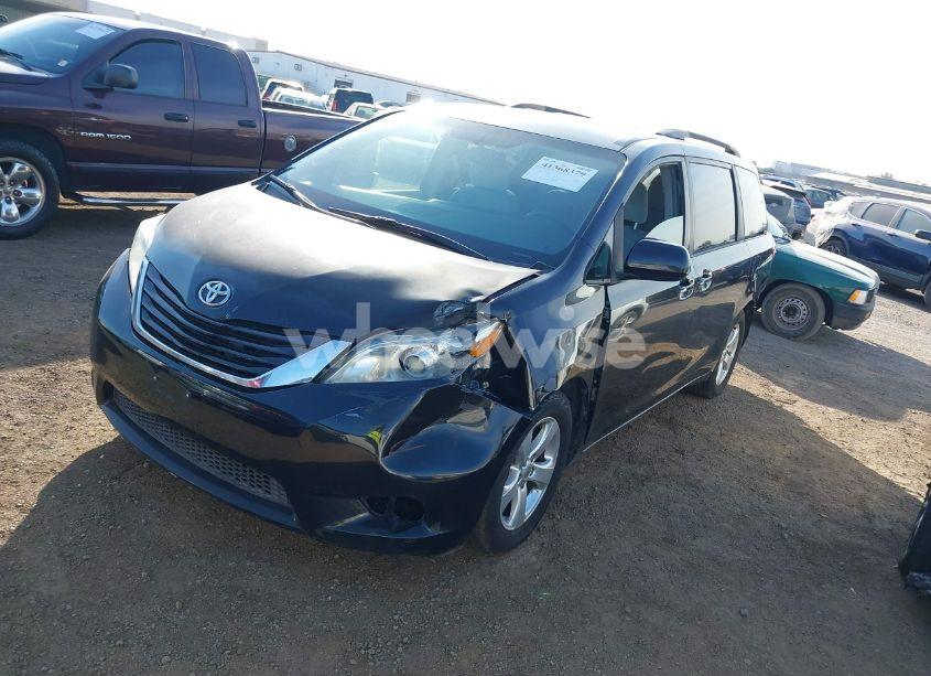Photo 2 of 2015 Toyota Sienna LE 8 PASSENGER (VIN 5TDKK3DC0FS600256)