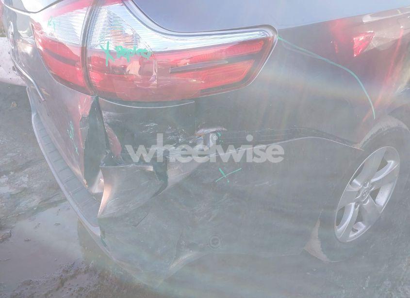 Photo 6 of 2015 Toyota Sienna LE 8 PASSENGER (VIN 5TDKK3DC0FS622323)