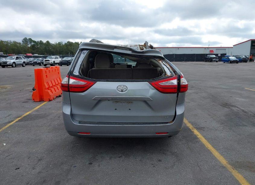 Photo 16 of 2015 Toyota Sienna LE 8 PASSENGER (VIN 5TDKK3DC0FS624833)
