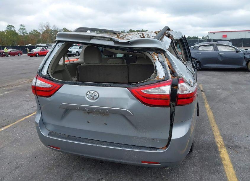 Photo 17 of 2015 Toyota Sienna LE 8 PASSENGER (VIN 5TDKK3DC0FS624833)