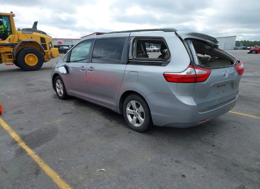 Photo 3 of 2015 Toyota Sienna LE 8 PASSENGER (VIN 5TDKK3DC0FS624833)
