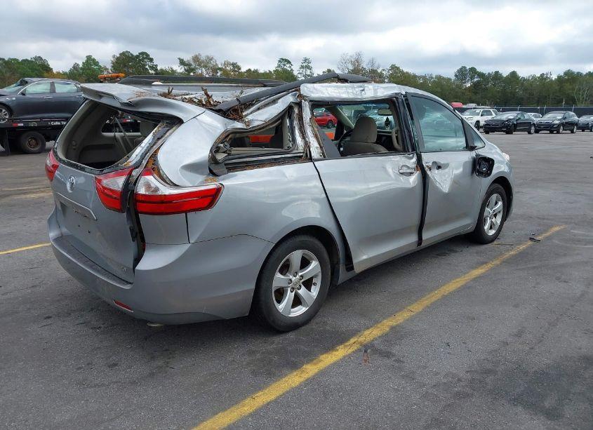 Photo 4 of 2015 Toyota Sienna LE 8 PASSENGER (VIN 5TDKK3DC0FS624833)