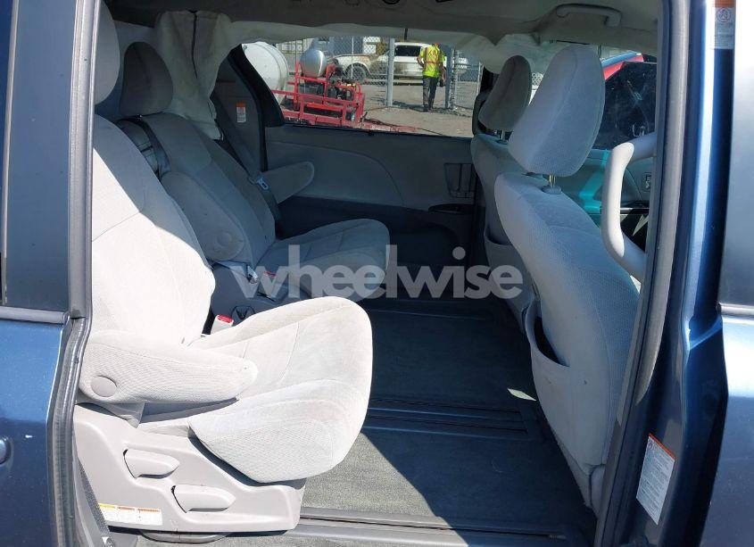 Photo 8 of 2015 Toyota Sienna LE 8 PASSENGER (VIN 5TDKK3DC0FS667195)