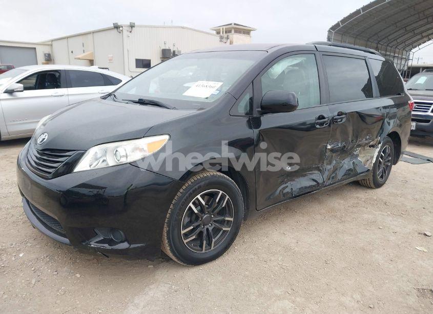 Photo 2 of 2015 Toyota Sienna LE 8 PASSENGER (VIN 5TDKK3DC0FS677614)