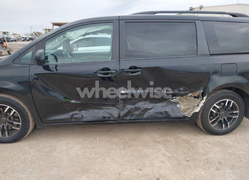 Photo 6 of 2015 Toyota Sienna LE 8 PASSENGER (VIN 5TDKK3DC0FS677614)