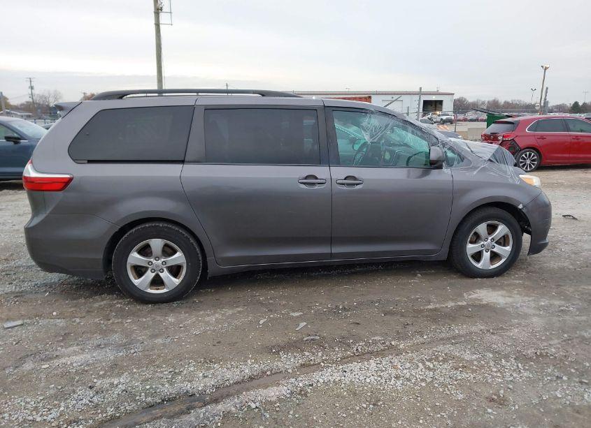 Photo 13 of 2015 Toyota Sienna LE 8 PASSENGER (VIN 5TDKK3DC0FS680156)