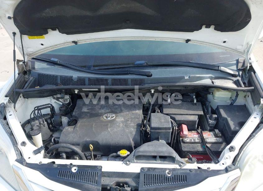 Photo 10 of 2016 Toyota Sienna LE 8 PASSENGER (VIN 5TDKK3DC0GS707292)