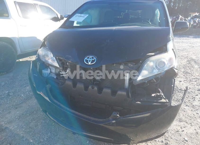 Photo 6 of 2016 Toyota Sienna LE 8 PASSENGER (VIN 5TDKK3DC0GS723590)