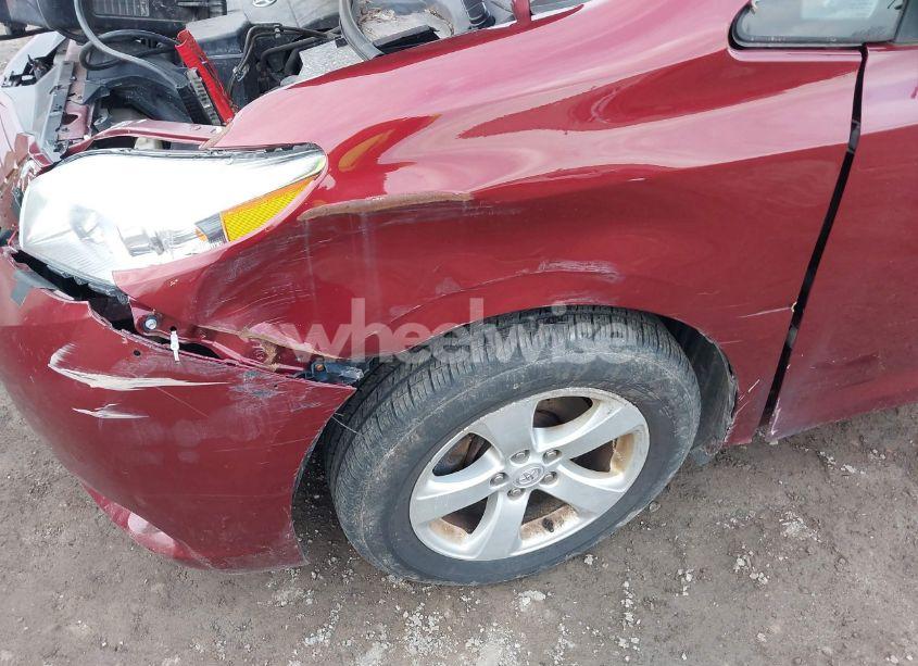 Photo 12 of 2016 Toyota Sienna LE 8 PASSENGER (VIN 5TDKK3DC0GS751907)