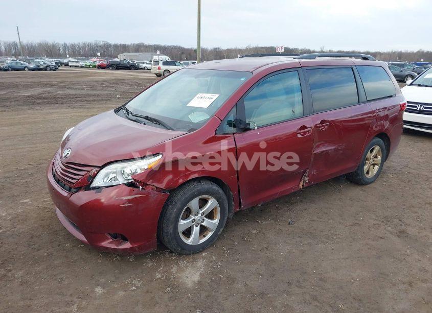 Photo 2 of 2016 Toyota Sienna LE 8 PASSENGER (VIN 5TDKK3DC0GS751907)