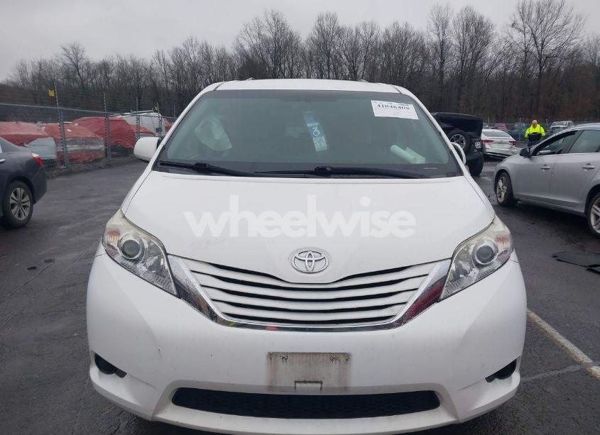 Photo 13 of 2016 Toyota Sienna LE 8 PASSENGER (VIN 5TDKK3DC0GS764513)