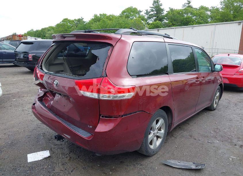 Photo 4 of 2011 Toyota Sienna LE V6 (VIN 5TDKK3DC1BS023229)