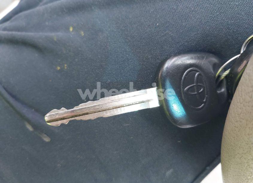 Photo 11 of 2011 Toyota Sienna LE V6 (VIN 5TDKK3DC1BS045280)