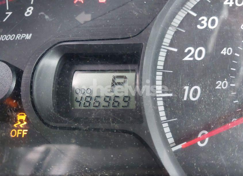 Photo 15 of 2011 Toyota Sienna LE V6 (VIN 5TDKK3DC1BS118194)