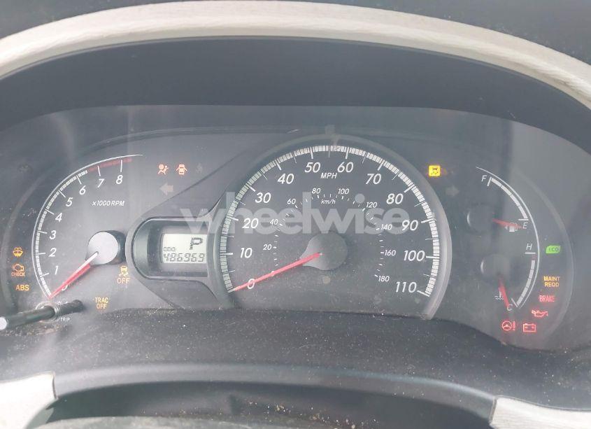 Photo 7 of 2011 Toyota Sienna LE V6 (VIN 5TDKK3DC1BS118194)