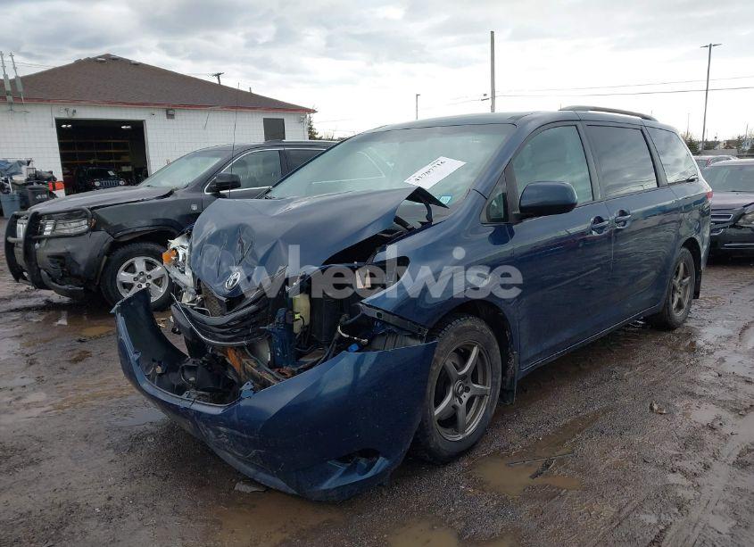 Photo 2 of 2011 Toyota Sienna LE V6 (VIN 5TDKK3DC1BS127865)