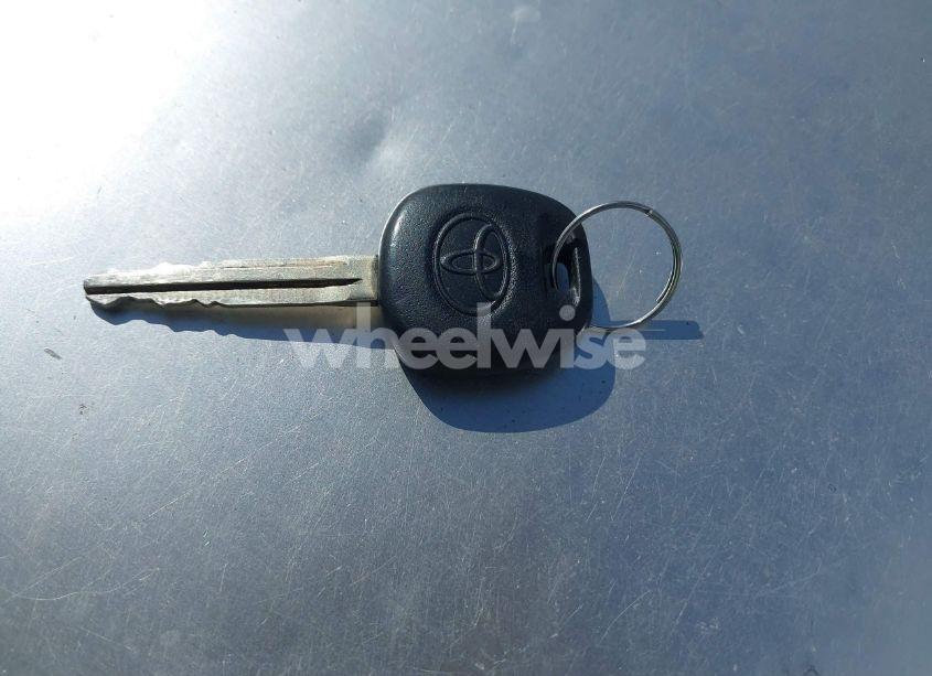 Photo 11 of 2011 Toyota Sienna LE V6 (VIN 5TDKK3DC1BS164138)