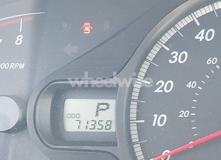 Photo 15 of 2011 Toyota Sienna LE V6 (VIN 5TDKK3DC1BS164138)