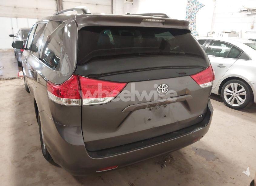 Photo 16 of 2012 Toyota Sienna LE V6 8 PASSENGER (VIN 5TDKK3DC1CS206390)