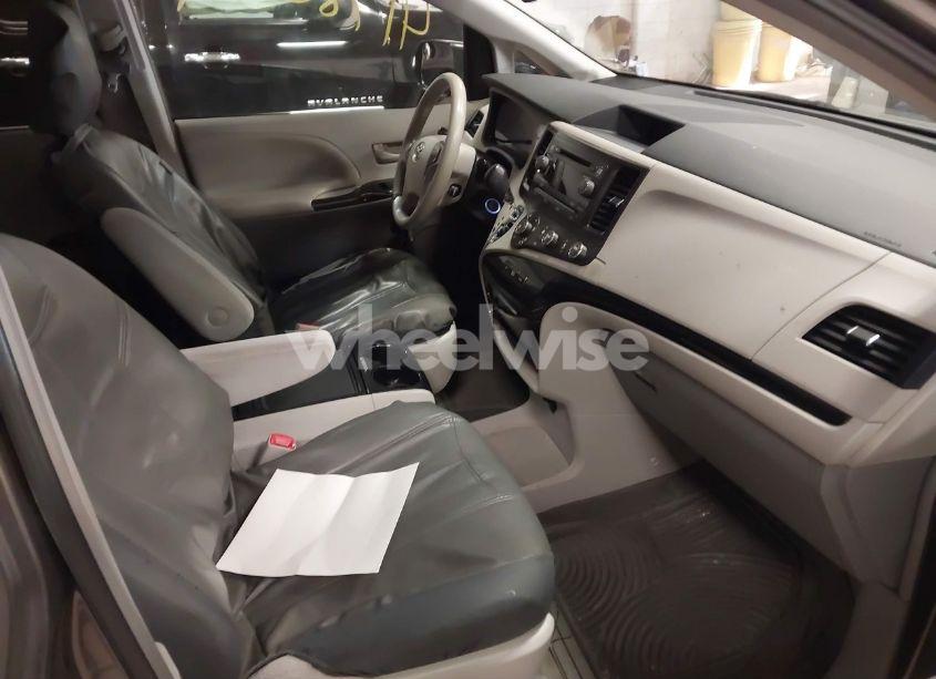 Photo 5 of 2012 Toyota Sienna LE V6 8 PASSENGER (VIN 5TDKK3DC1CS206390)