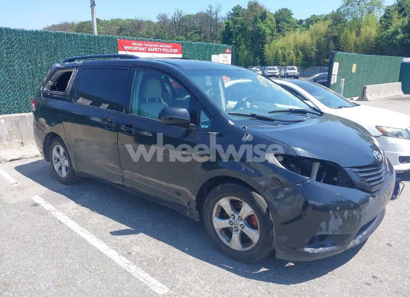 2012 Toyota Sienna LE V6 8 PASSENGER (VIN 5TDKK3DC1CS254827) main photo