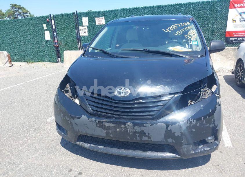 Photo 12 of 2012 Toyota Sienna LE V6 8 PASSENGER (VIN 5TDKK3DC1CS254827)