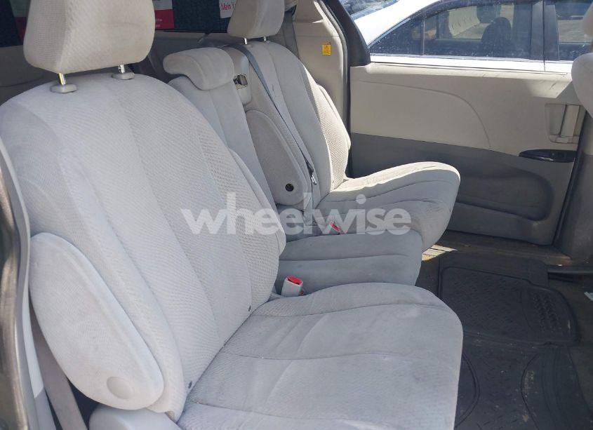 Photo 8 of 2012 Toyota Sienna LE V6 8 PASSENGER (VIN 5TDKK3DC1CS254827)