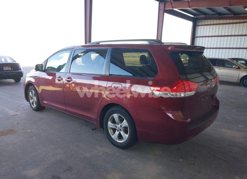 Photo 3 of 2013 Toyota Sienna LE V6 8 PASSENGER (VIN 5TDKK3DC1DS306586)