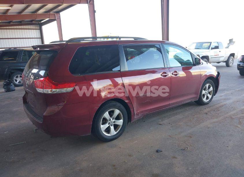 Photo 4 of 2013 Toyota Sienna LE V6 8 PASSENGER (VIN 5TDKK3DC1DS306586)