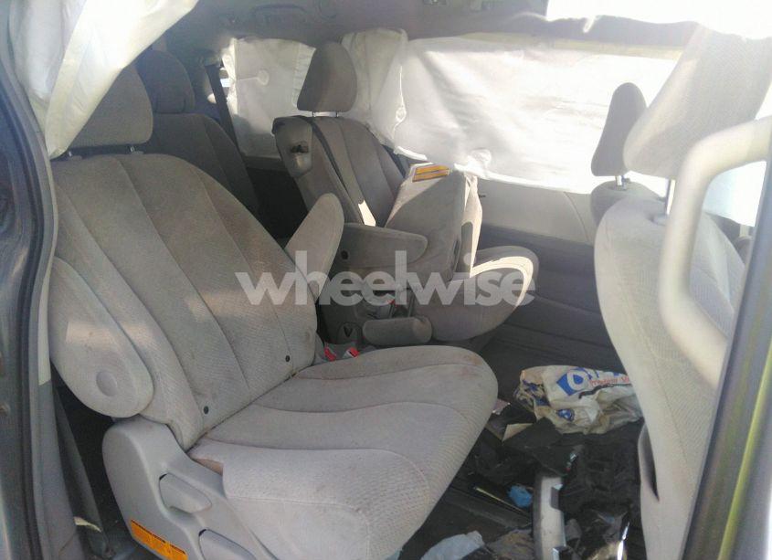 Photo 8 of 2013 Toyota Sienna LE V6 8 PASSENGER (VIN 5TDKK3DC1DS313537)