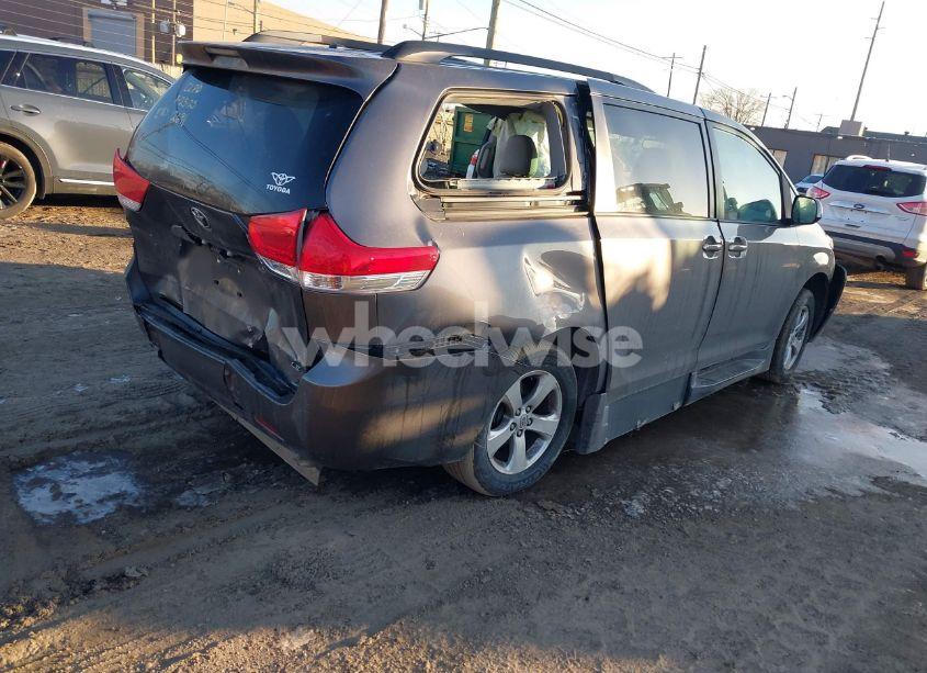 Photo 4 of 2013 Toyota Sienna LE V6 8 PASSENGER (VIN 5TDKK3DC1DS322691)