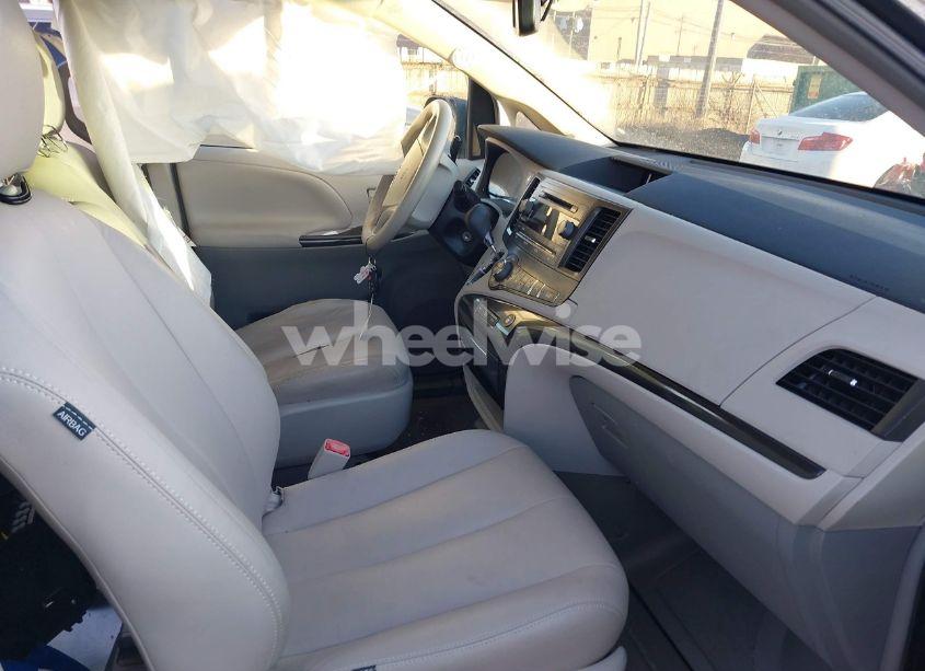 Photo 5 of 2013 Toyota Sienna LE V6 8 PASSENGER (VIN 5TDKK3DC1DS322691)