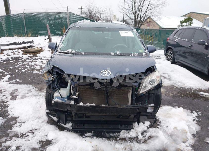 Photo 13 of 2013 Toyota Sienna LE V6 8 PASSENGER (VIN 5TDKK3DC1DS358106)